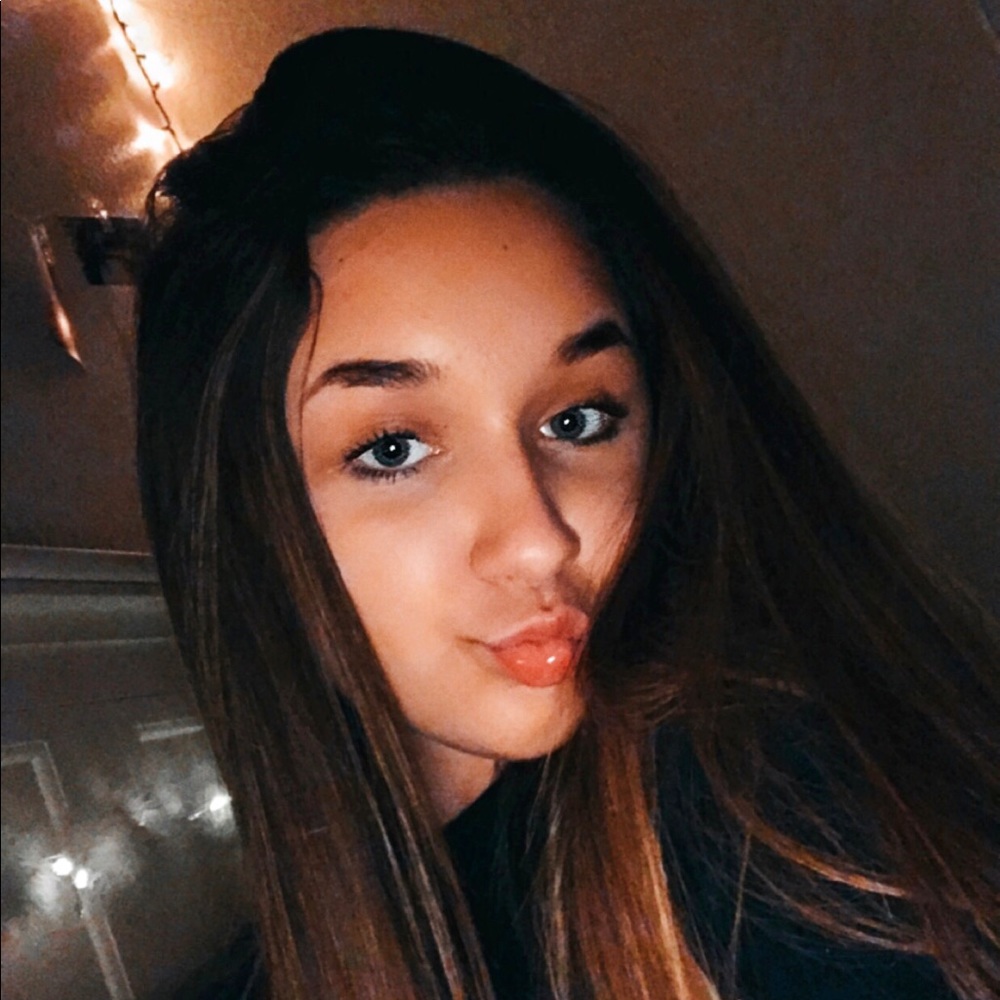 Meet your Posher, Shelby